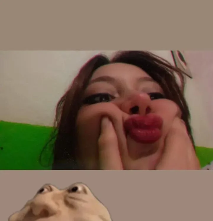 jeen26's Offline Chat Room