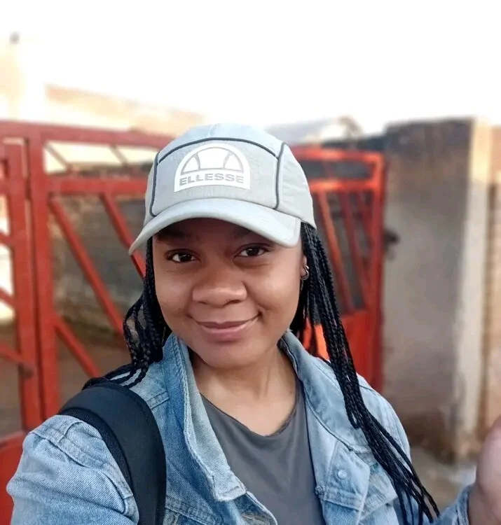 Bilik Sembang Luar Talian Madelynn_