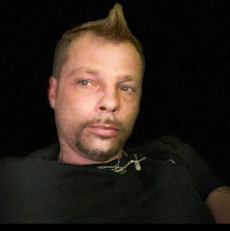 ElectricSystem14's Offline Chat Room