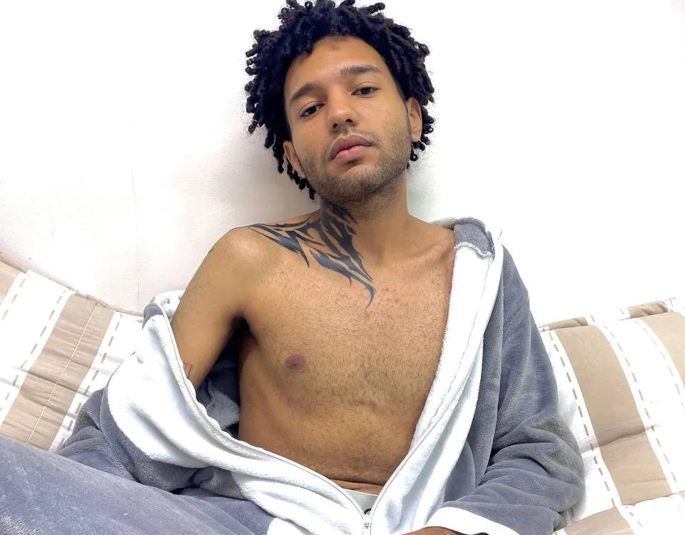 Bvlgar_Guys' Offline XXX Chat