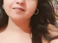 Model nupur_nyl
