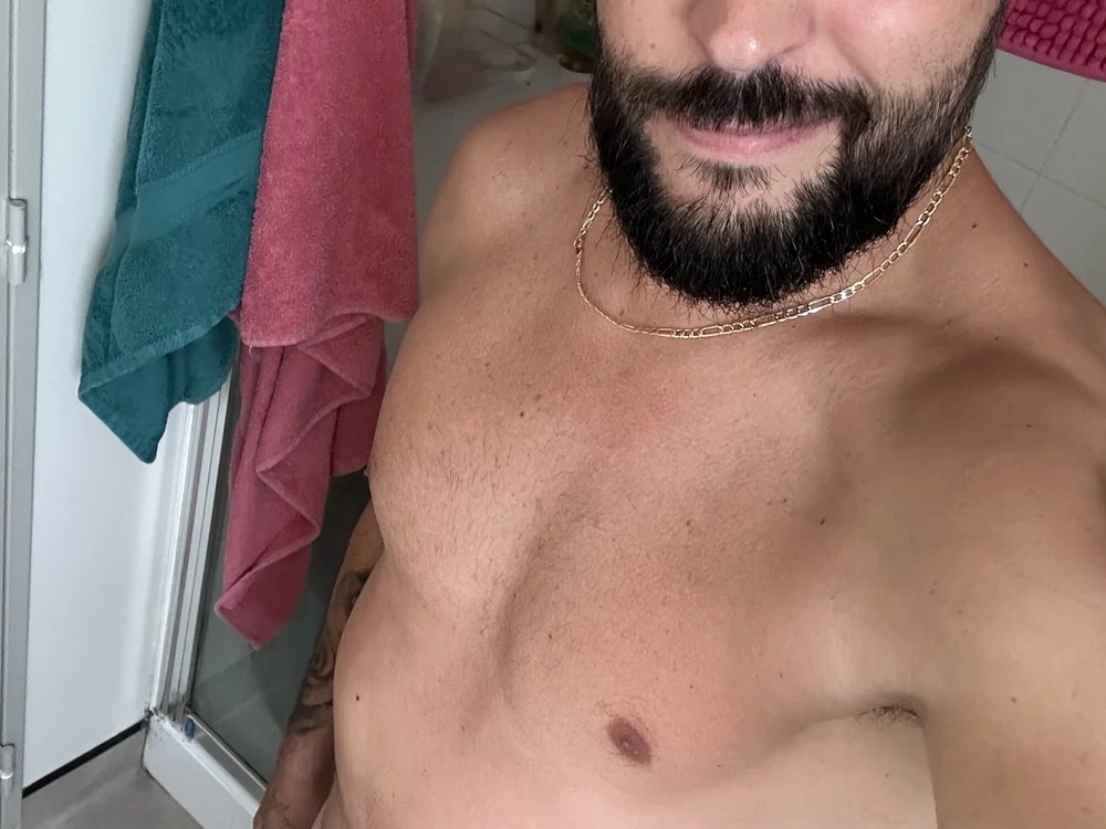 Bibi270363 Offline XXX-chat