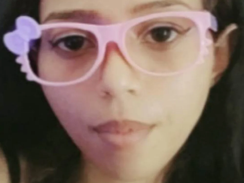 Jadelinmeztiza অফলাইন XXX চ্যাট