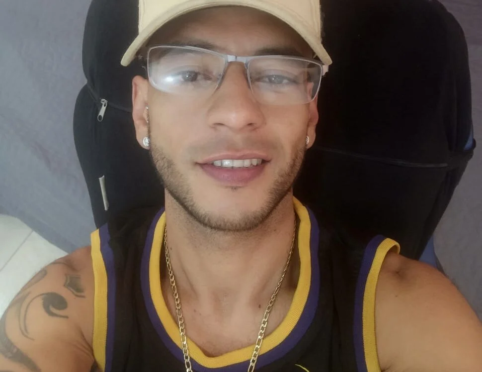 Alphamaster_92's Offline XXX Chat