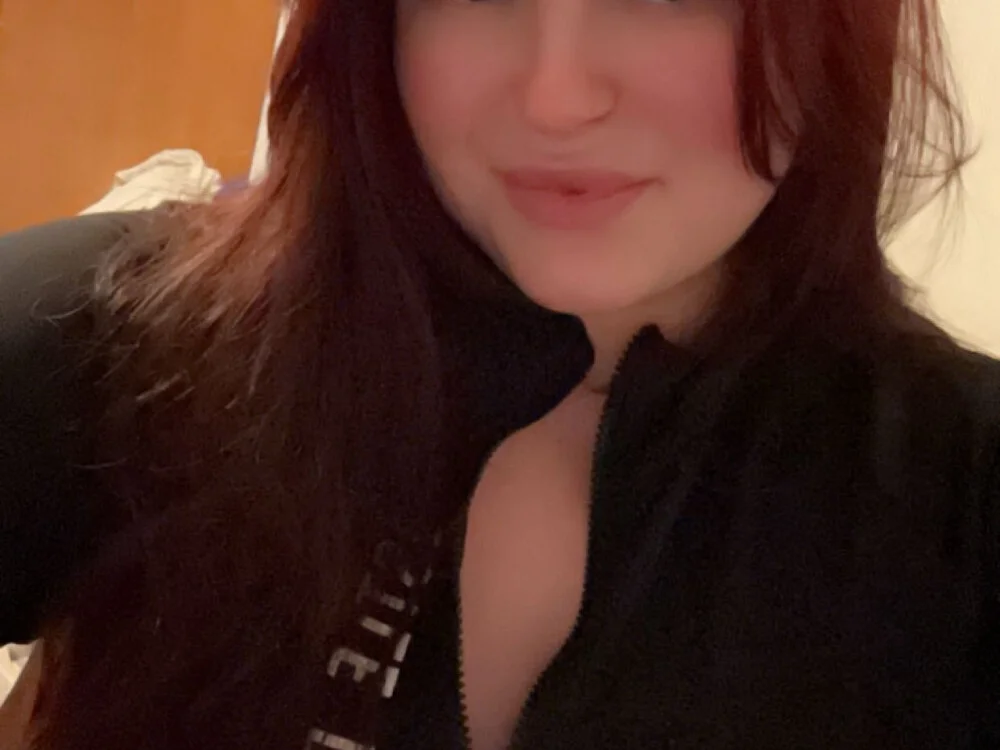 Curvybrunette1998 Chat XXX offline