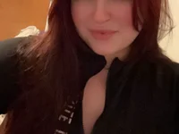 Curvybrunette1998