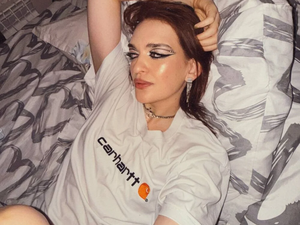 Avery_Benson's Offline XXX Chat