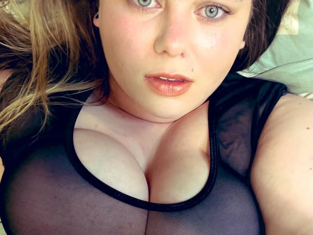 alleycatt18: офлайн-секс-чат