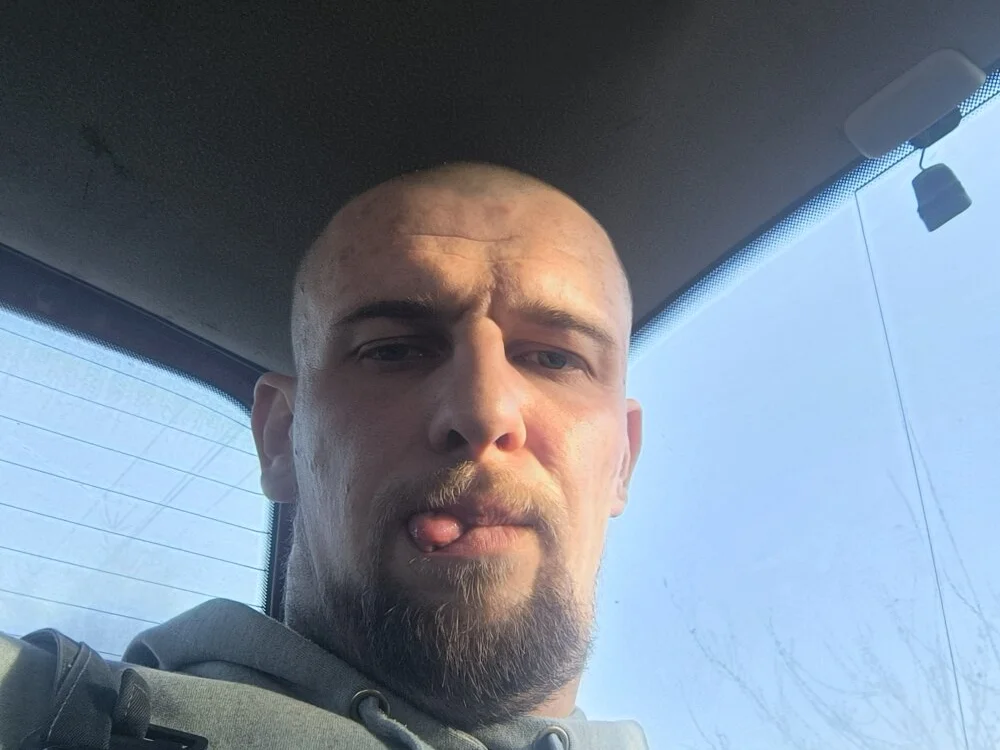 Офлайн-чат XXX Regularfucker28