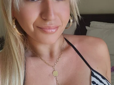 Bornforporn_ on StripChat