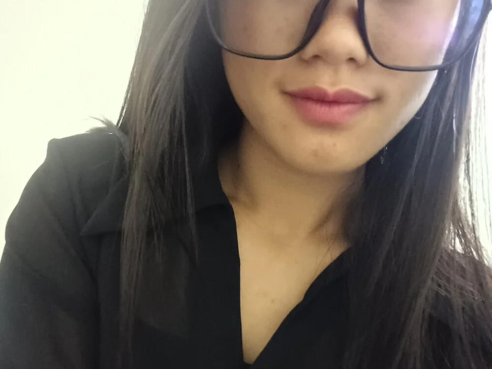 luy-xinh02 離線 XXX 聊天