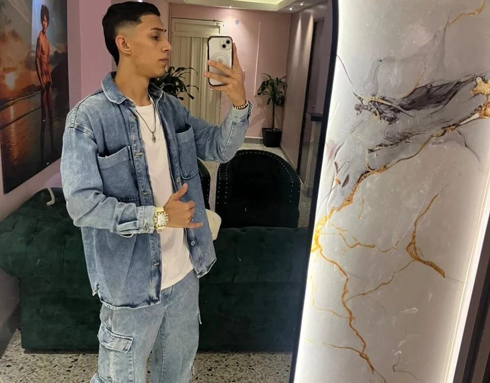 ValentinoCortez offline XXX-chat