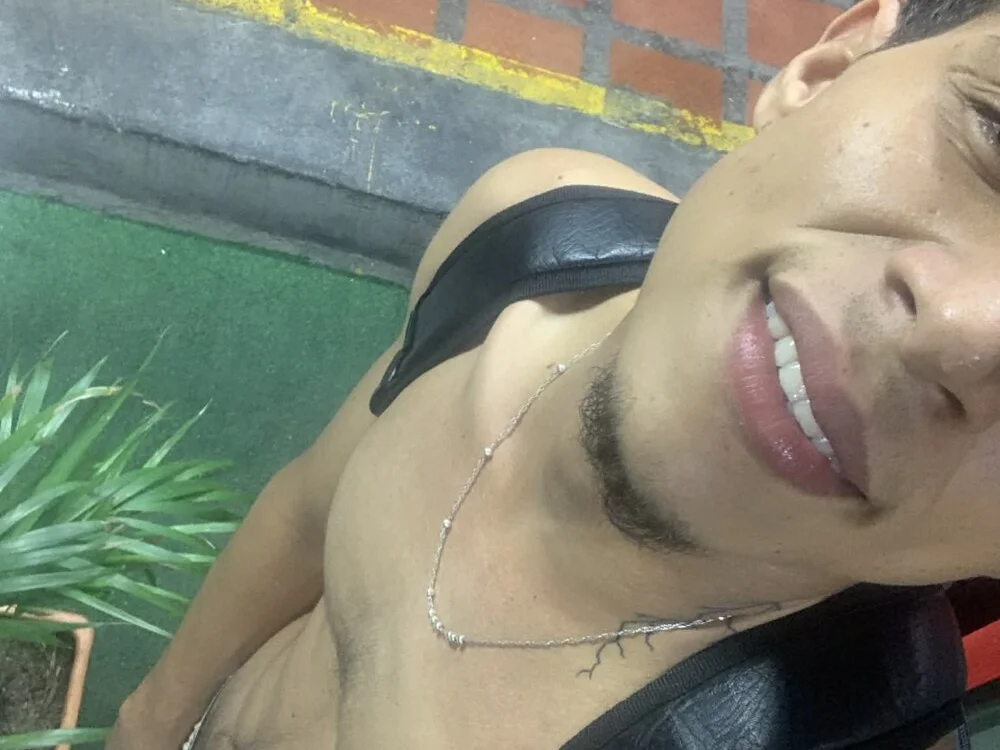 GrouchyLetters Offline XXX Chat