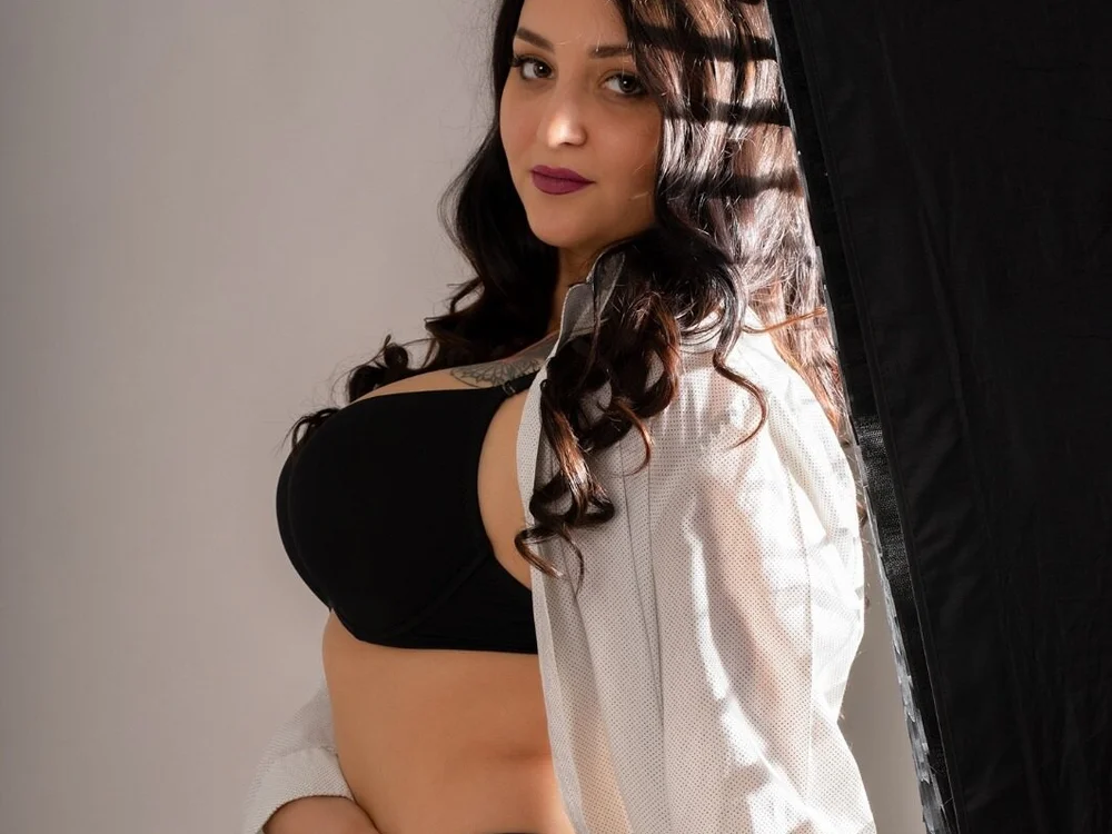 Arya_Bellex Chat XXX offline