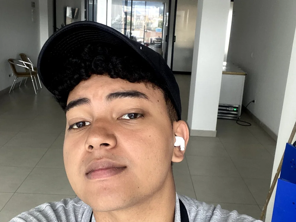 elchema_bg's Offline Chat Room