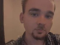 bear8t's webcam live show