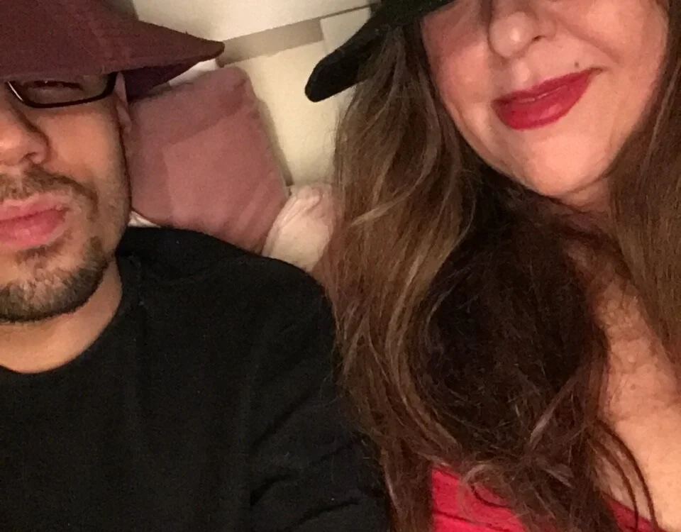 oldladyxyoungboy Obrolan XXX Offline