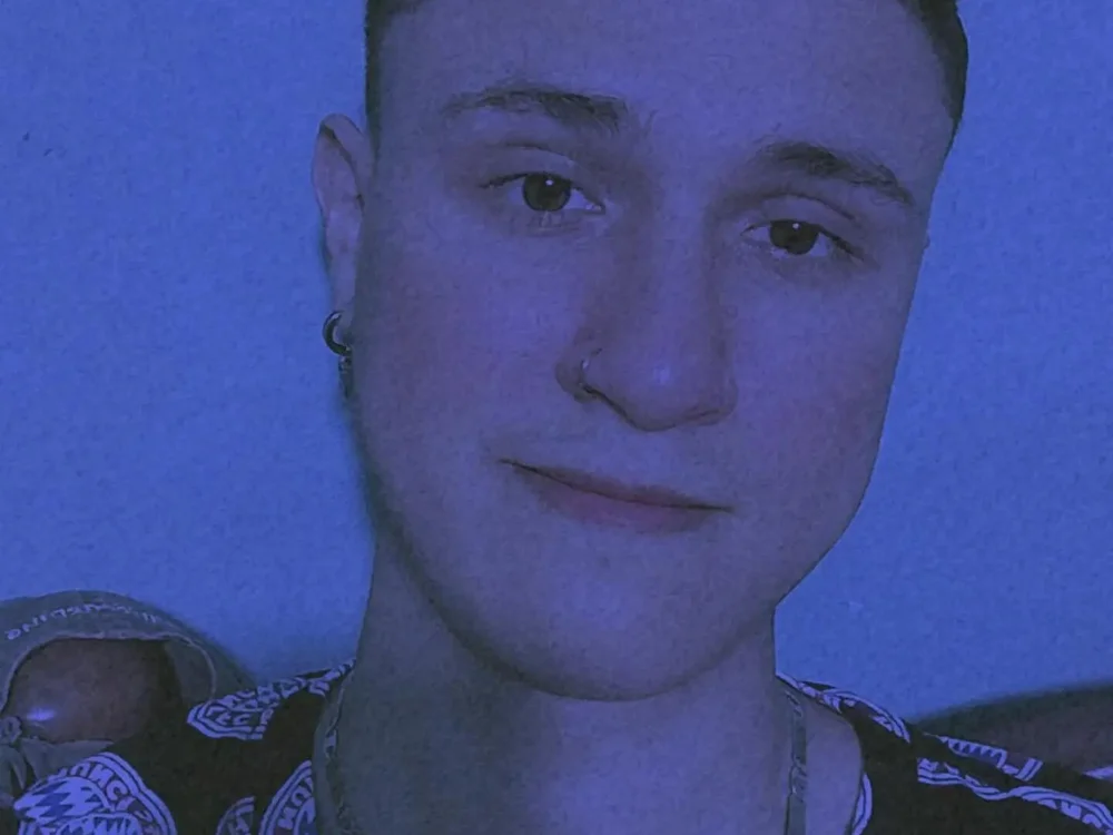 tony_aar offline chatrum
