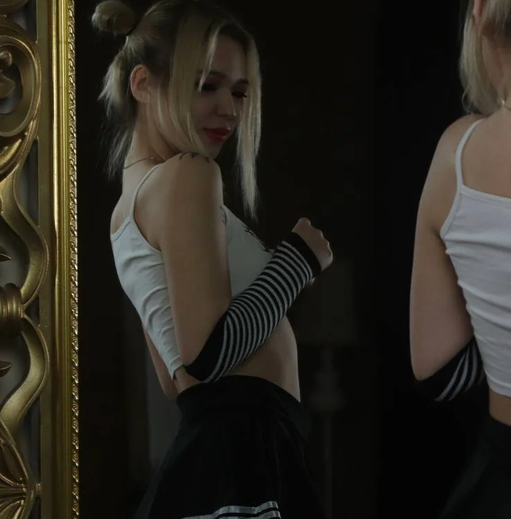 kally_may's Offline XXX Chat