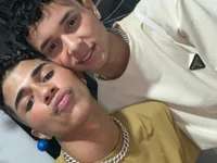 Czat XXX na żywo – The_boys_at