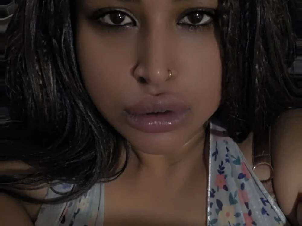 AraiyaX's Offline XXX Chat