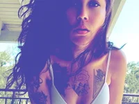 tialuna_x69's Offline XXX Chat