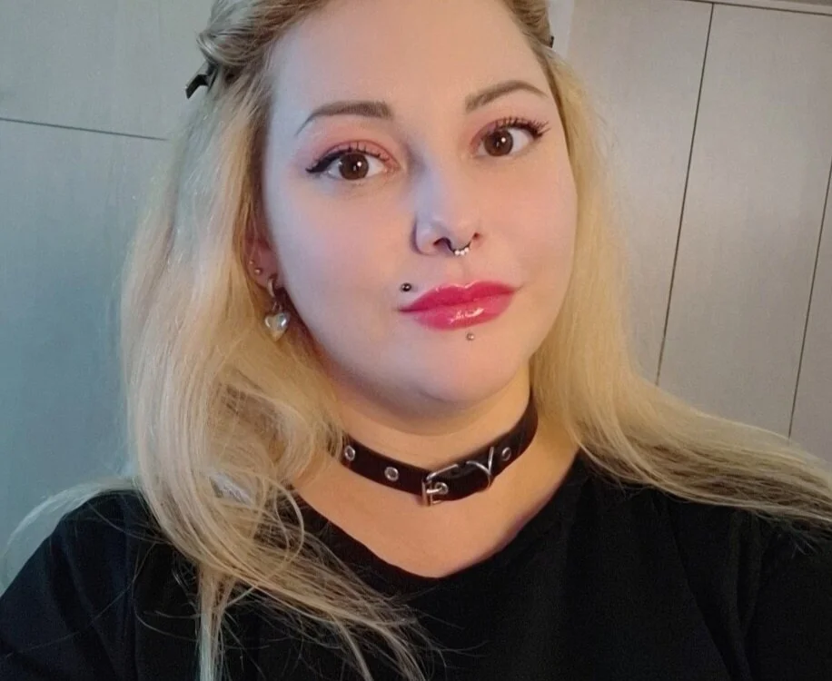 JelarySoterys' Offline Chat Room