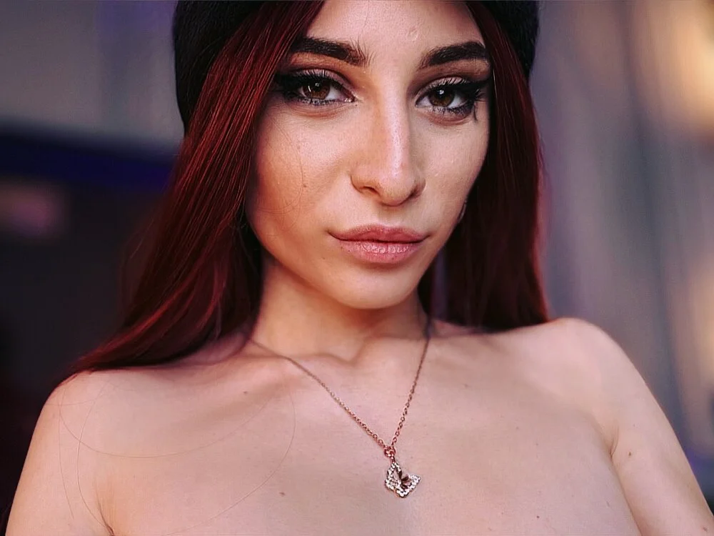 SaraiAngel Offline XXX Chat