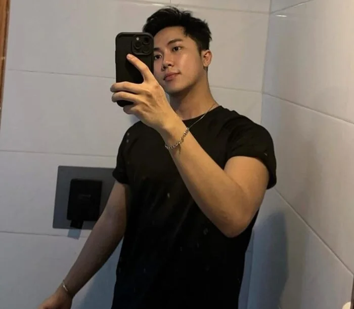 setboy69 Adlı Modelin Çevrimdışı XXX Sohbeti