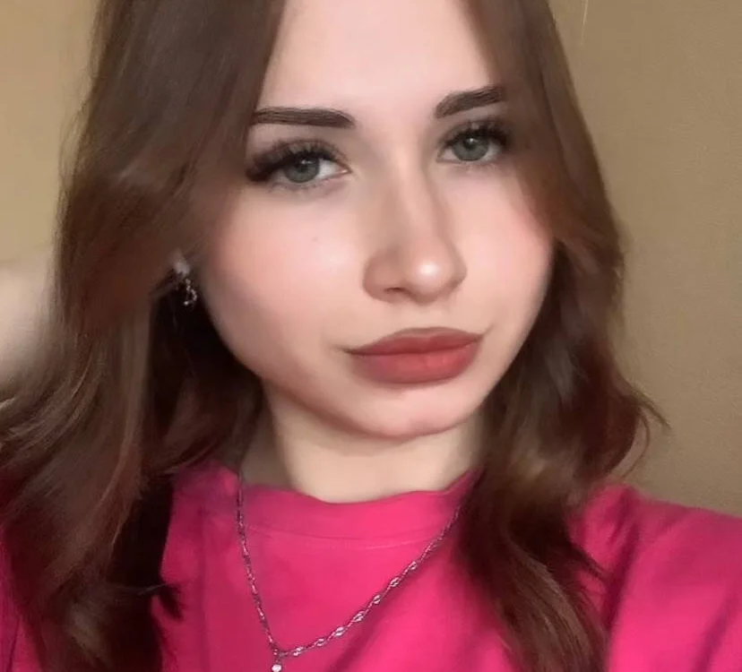 OdetteElwell offline chatrum
