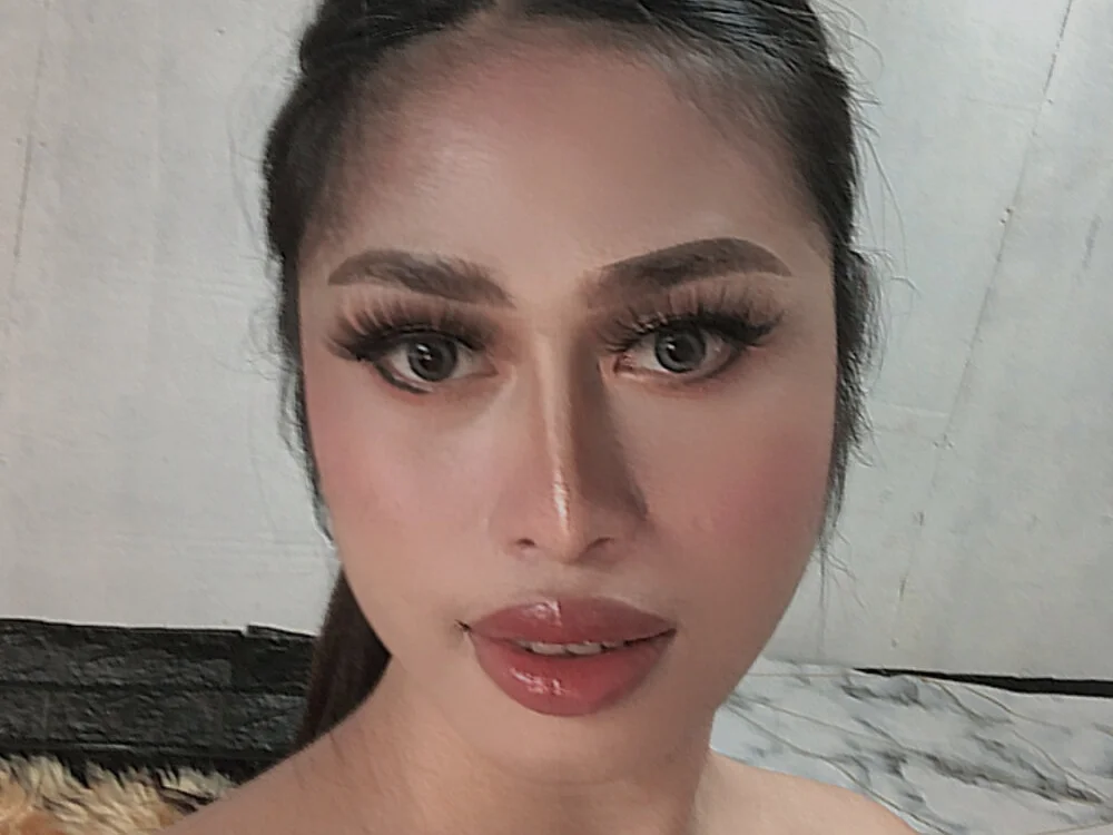 angelina_fox's Offline XXX Chat