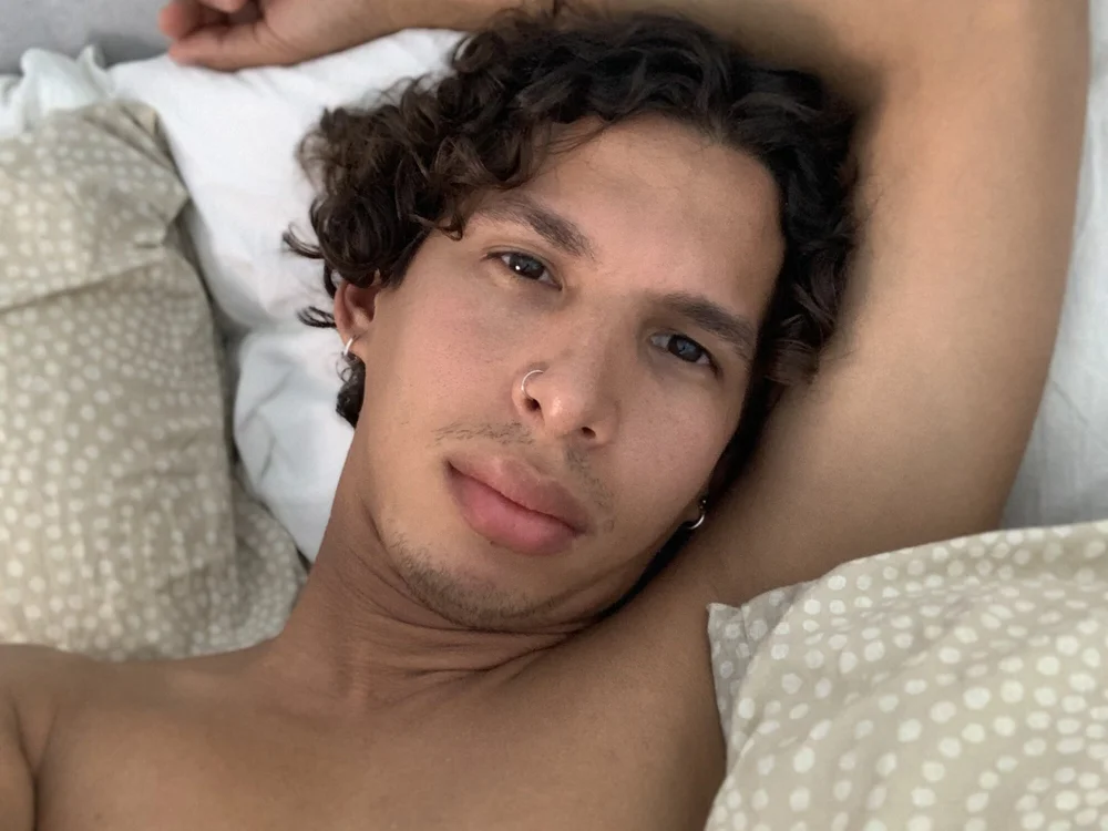 MAXIVZLA05's Offline Chat Room