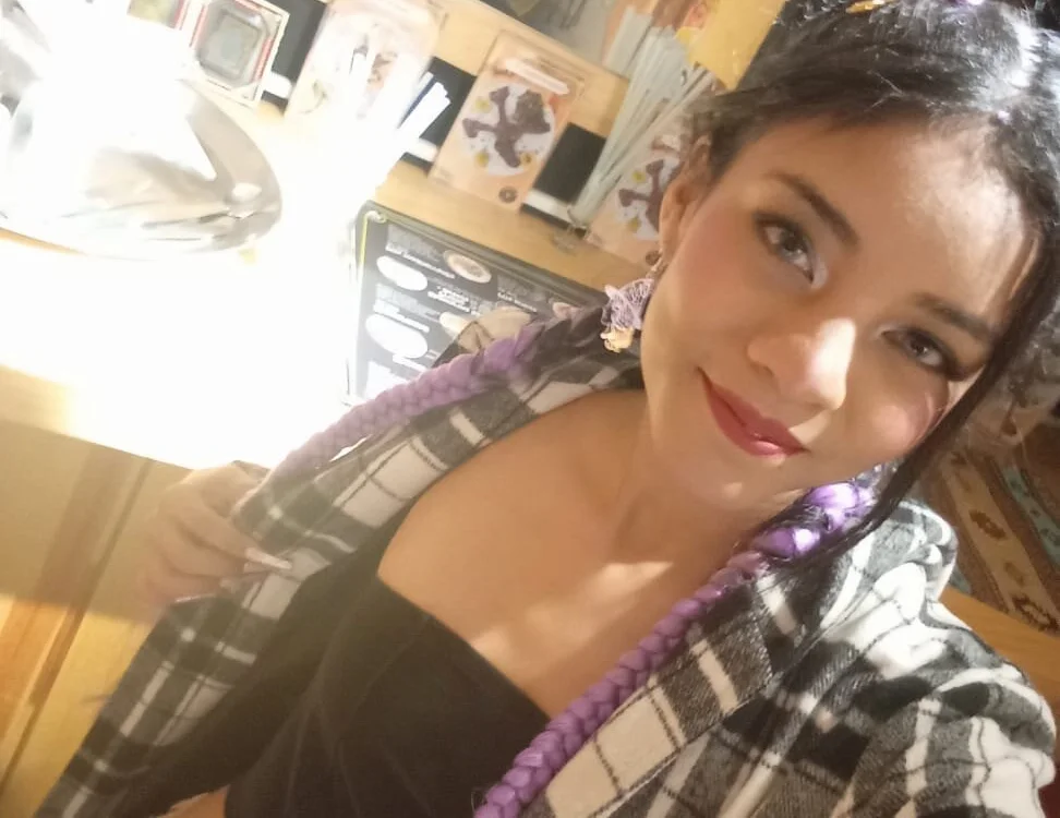 alia_rummiecs' Offline Chat Room