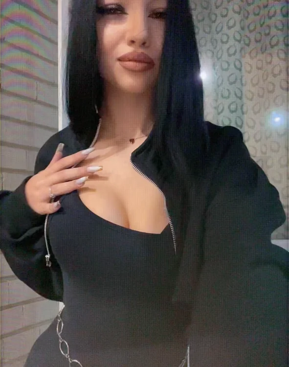 SweetBeatrixxx offline chatrum