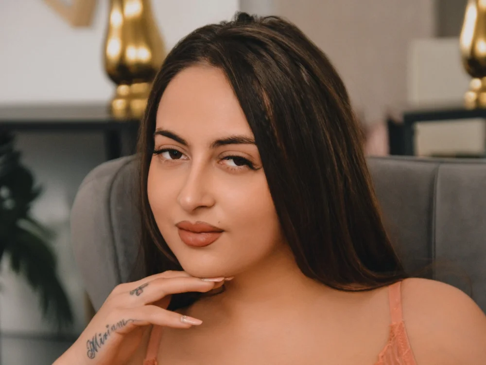 SabrinaCapri's Offline Chat Room