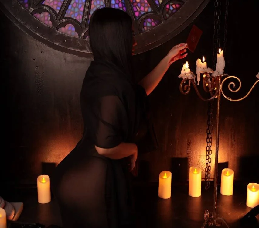 mygoddesshecate's Live XXX Chat