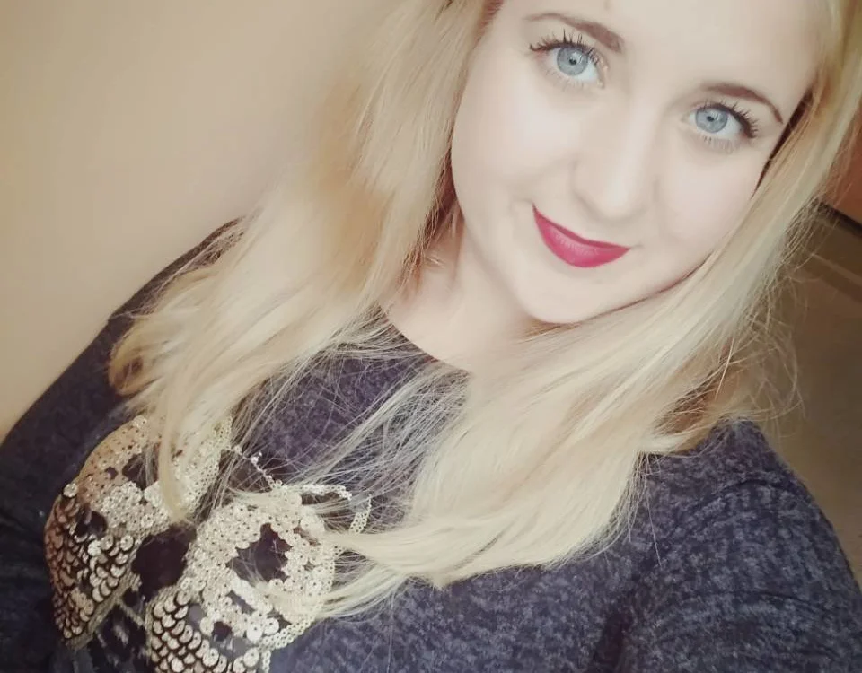 OliviaStrong's Offline XXX Chat