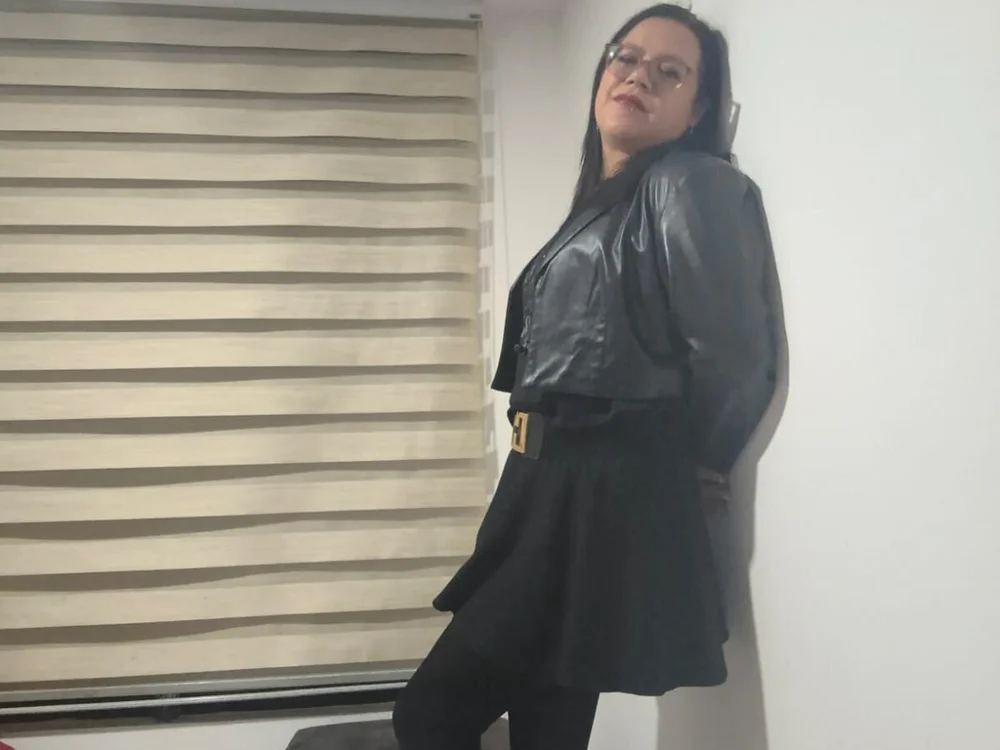 Chat XXX offline de ELLE_HADID
