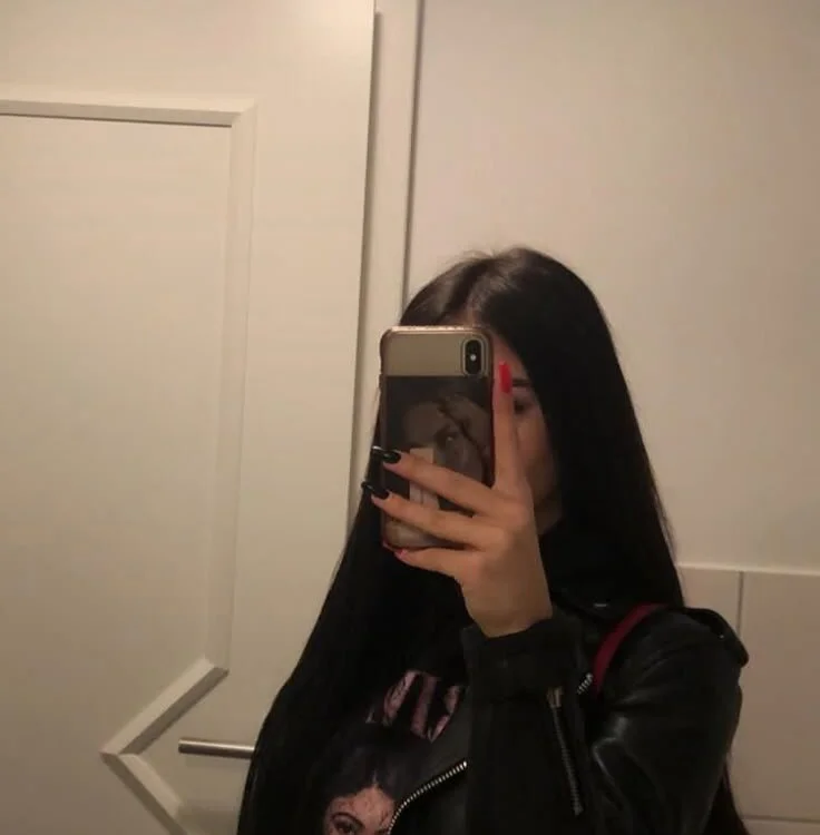 Cutie__pie_'s Offline Chat Room