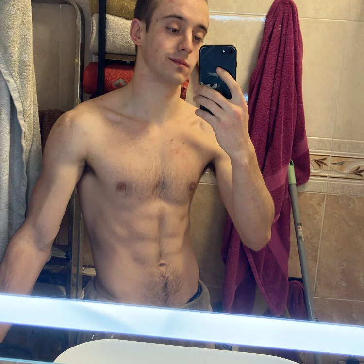 Jowyag05 Offline XXX-Chat