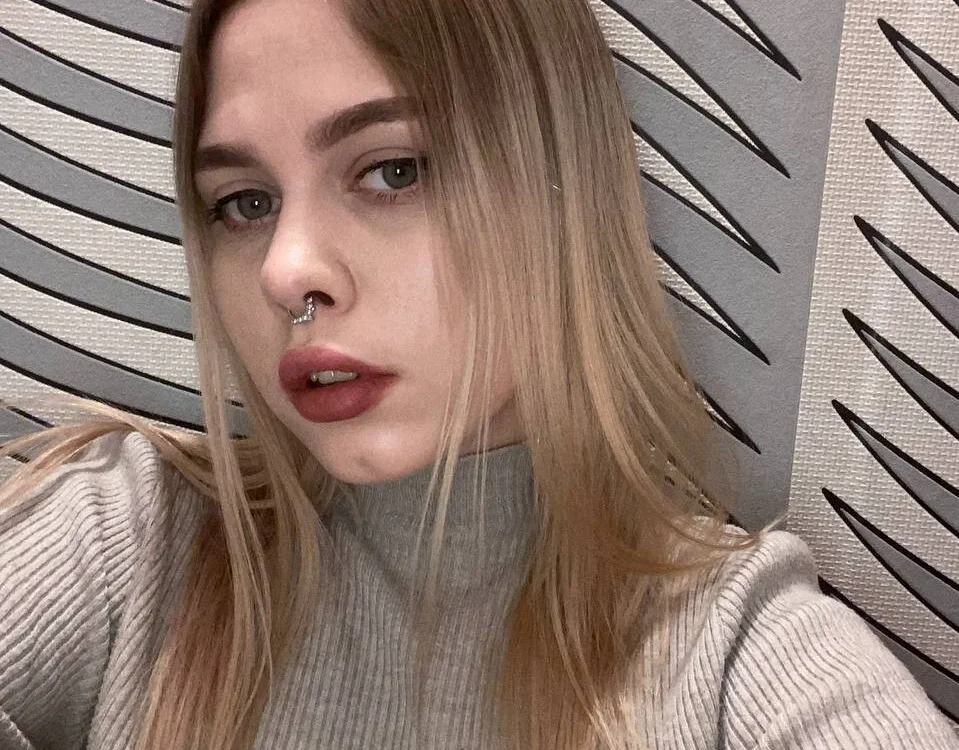 Kendall_Riverr's Offline XXX Chat