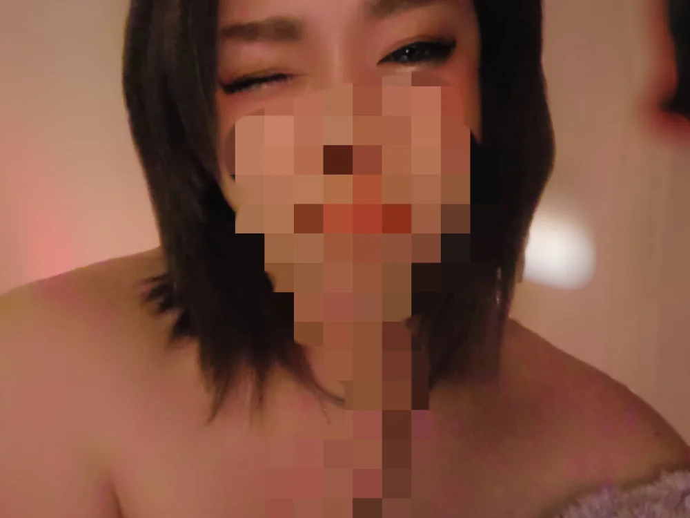 meme_youyou's Offline XXX Chat