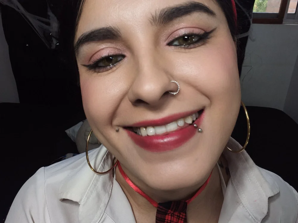 Mar_Ken Adlı Modelin Canlı XXX Sohbeti