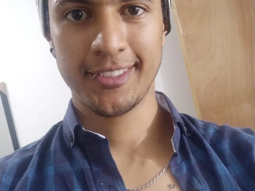 Dmitry_muscle's Offline XXX Chat