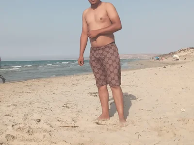 Mino_99_DZ Male Mobile Nude Cam