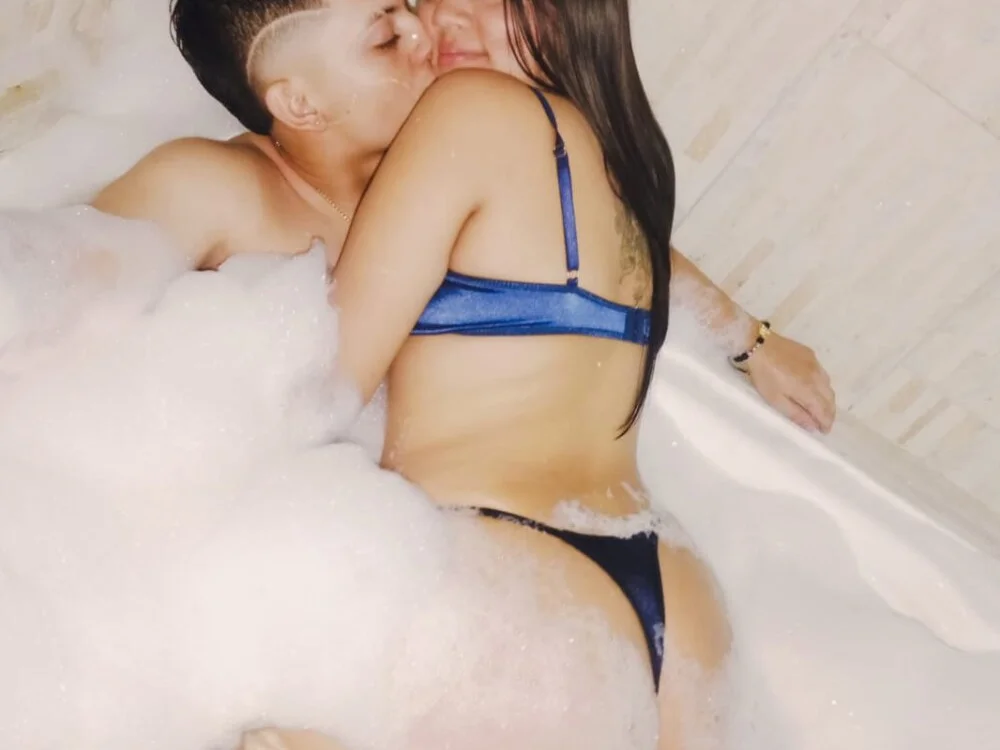 Katy_RoseX offline XXX-chat