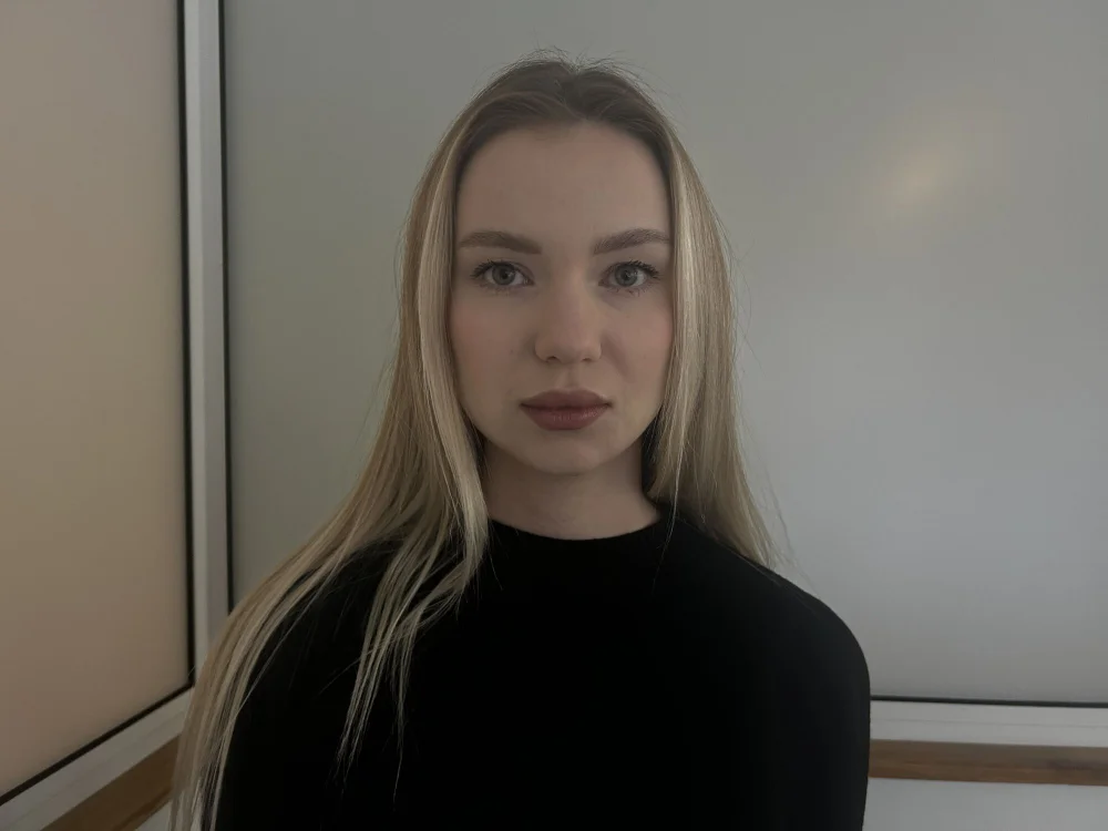 DareleneFrary's Offline XXX Chat