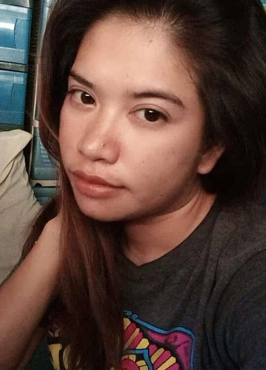 PinaySingleLady's Offline Chat Room