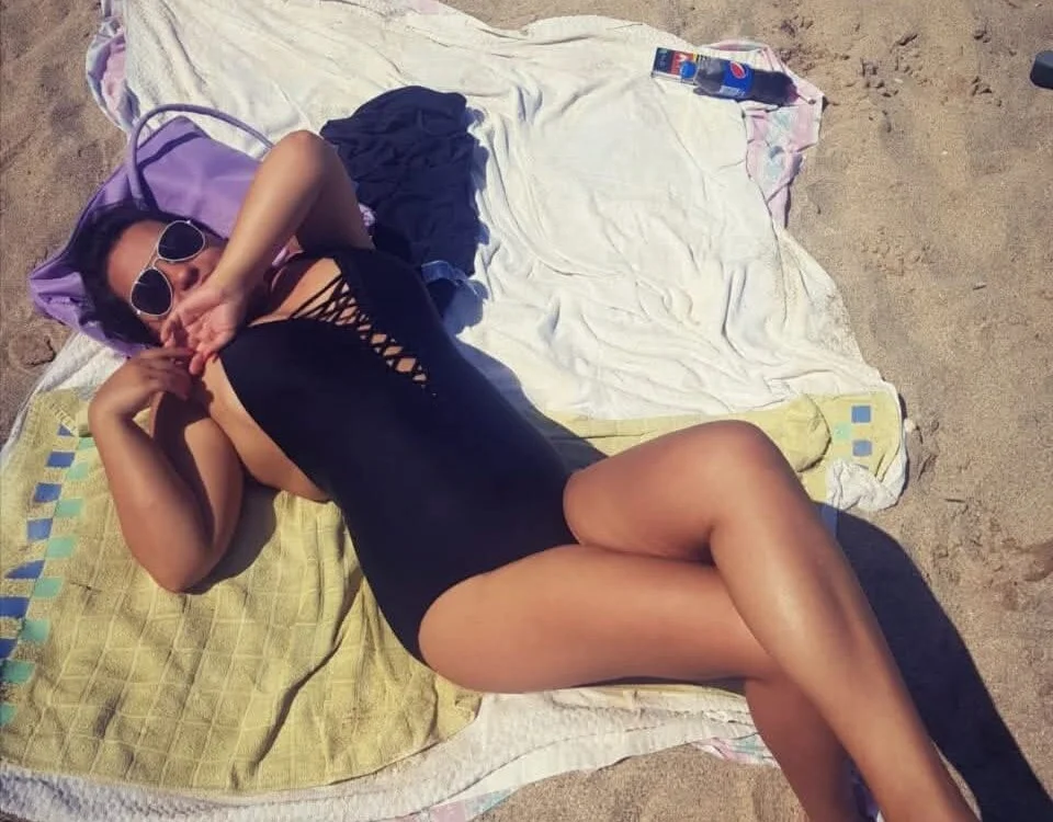 Yasmine_love Adlı Modelin Çevrimdışı XXX Sohbeti