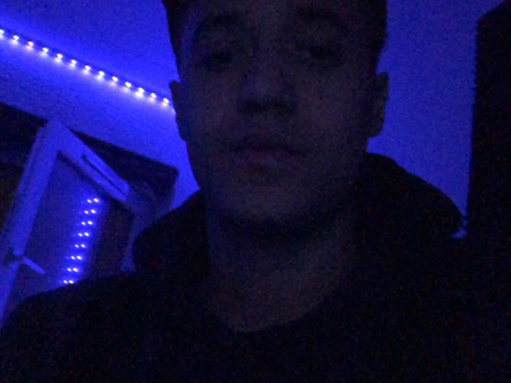 MaxIsNicee Offline XXX Chat